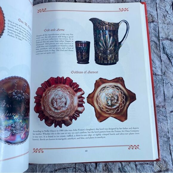 Carnival Glass The Best Of The Best by Bill Edwards & Mike Carwile Hard Cover - Picture 7 of 11